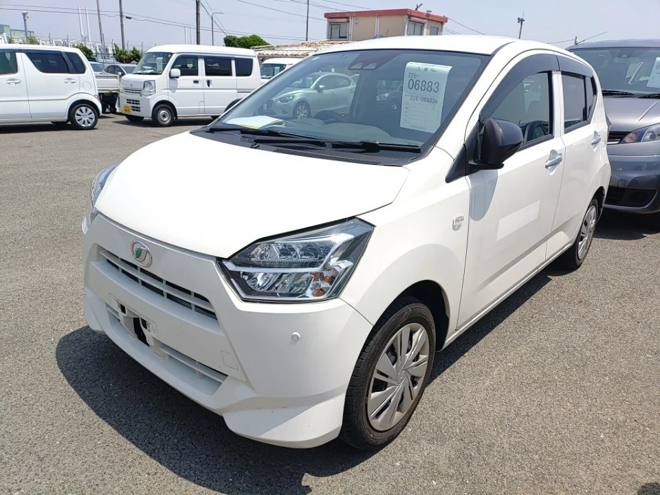 Daihatsu Mira e:S LA350S 2021